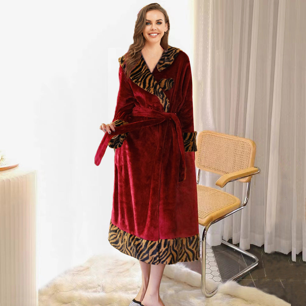 Wholesale Autumn and Winter Fashion Light Luxury Personality High-end Robe Leopard Print Wine Red Flannel Cardigan Pajamas